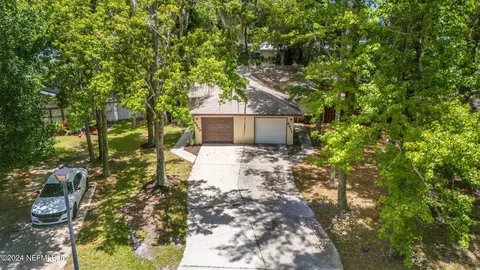 8609 Knightsbridge Cir, Jacksonville, FL 32244
