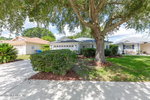 2068 Featherwood Dr W, Atlantic Beach, FL 32233