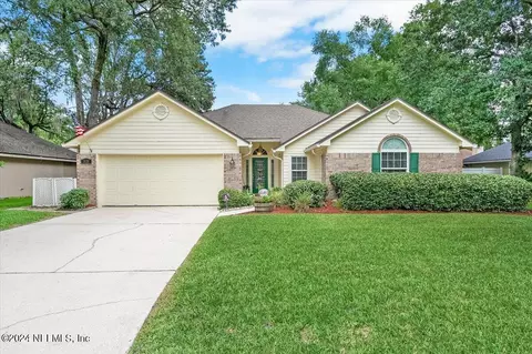 221 Honeysuckle Way, Saint Johns, FL 32259
