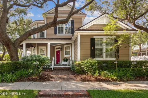1915 Hometown Dr, Fernandina Beach, FL 32034