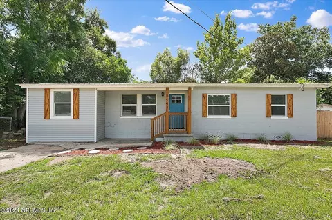 6143 Sabre Dr, Jacksonville, FL 32244