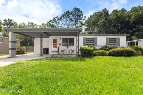 5767 Norde Dr E, Jacksonville, FL 32244