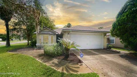 471 Heron Nest Pt, Orange Park, FL 32073