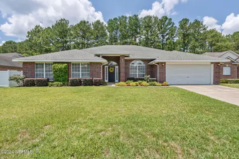 9052 Hawkeye Dr, Jacksonville, FL 32221