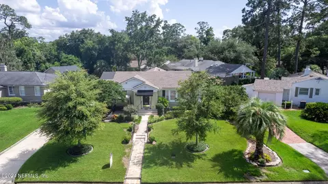 1326 Pinetree Rd, Jacksonville, FL 32207