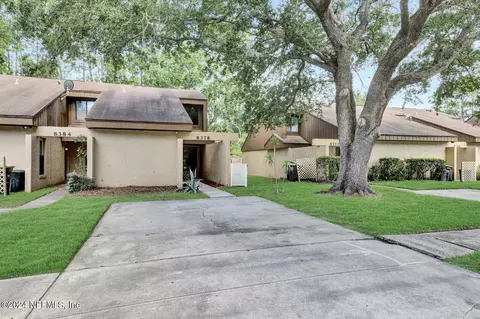 8378 Pineverde Ln, Jacksonville, FL 32244