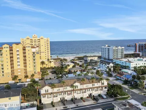 905 2nd St N #C, Jacksonville Beach, FL 32250