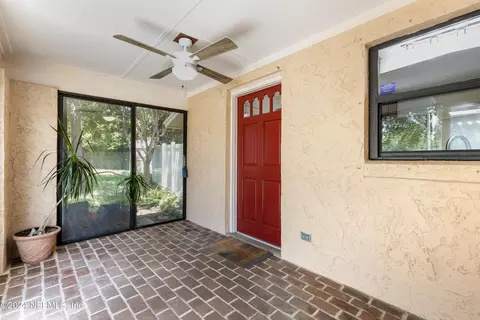 1510 Lavilla Dr N, Jacksonville, FL 32221