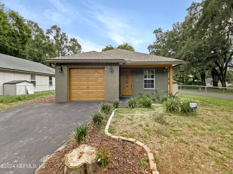 8274 Osteen St, Jacksonville, FL 32210