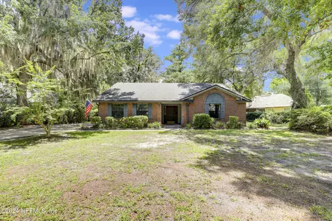 540 Majestic Wood Dr, Fleming Island, FL 32003