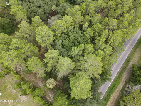 332 Beecher Springs Rd, Crescent City, FL 32112
