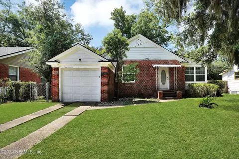 550 Chestnut Dr, Jacksonville, FL 32208