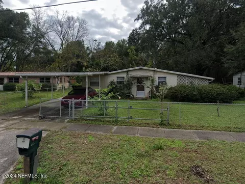 6614 Burpee Dr S, Jacksonville, FL 32210