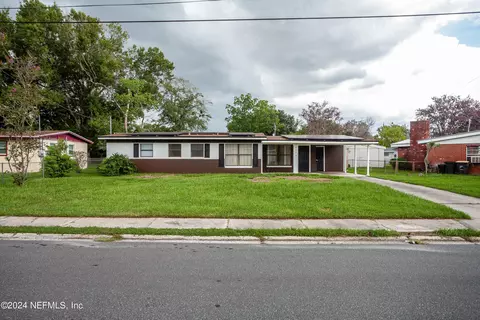 8019 Pierre Dr, Jacksonville, FL 32210