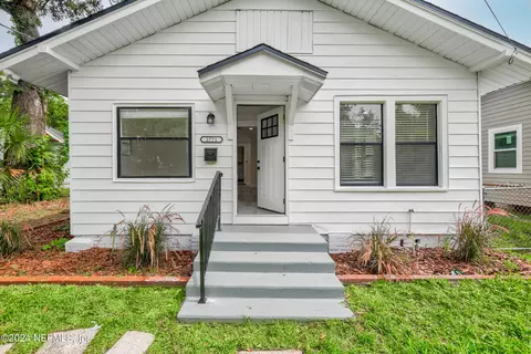 2771 College St, Jacksonville, FL 32205