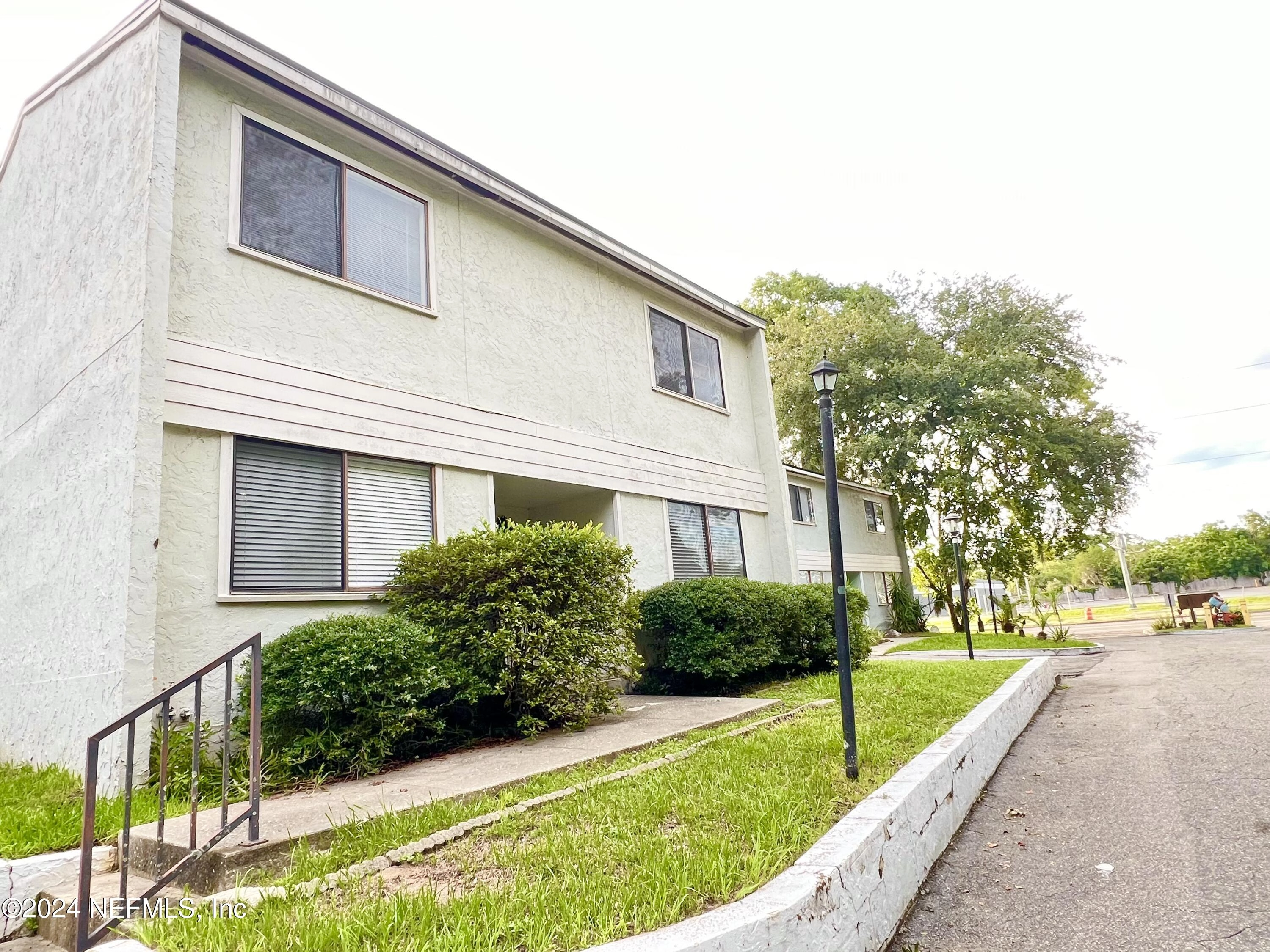 720 Oaks Plantation Dr  