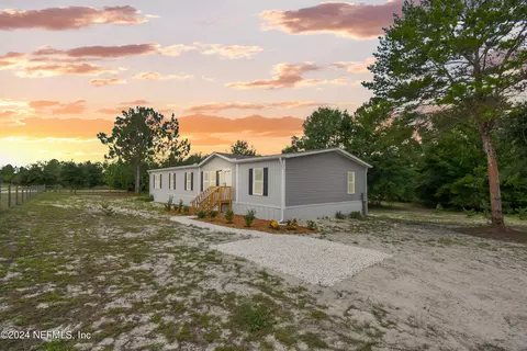 211 Orange Blossom St, Pomona Park, FL 32181