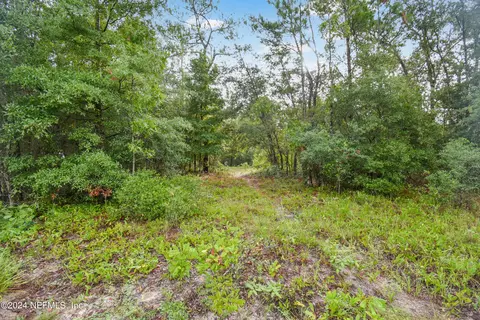 132 Kennedy Ave, Interlachen, FL 32148 photo 2