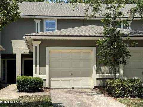 4746 Playpen Dr, Jacksonville, FL 32210
