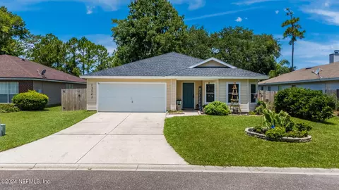 13542 Ashford Wood Ct W, Jacksonville, FL 32218