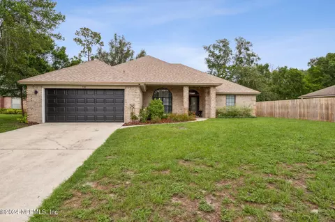 739 Sandlewood Dr, Orange Park, FL 32065