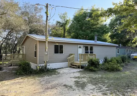125 Hemlock St, Interlachen, FL 32148