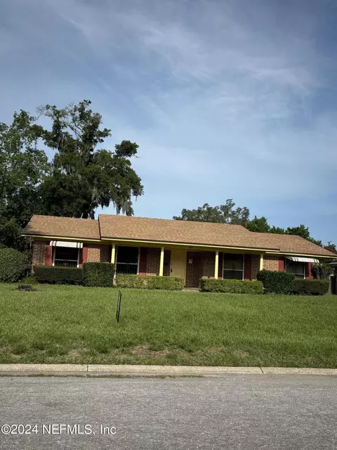 29 Mitchell Ave, Orange Park, FL 32073