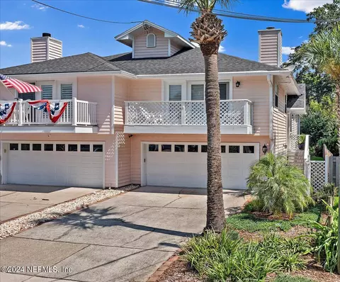 385 3rd St, Atlantic Beach, FL 32233