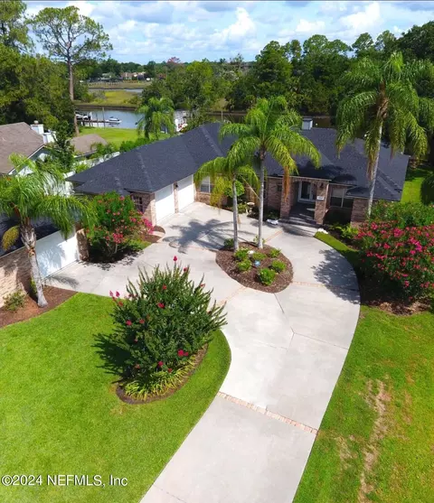 14067 Pine Island Dr, Jacksonville, FL 32224