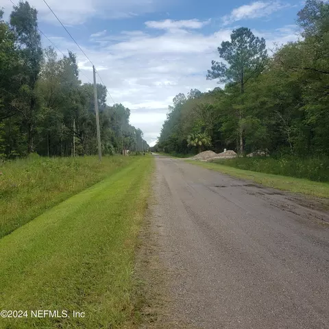 4730 Jonathan St, Hastings, FL 32145