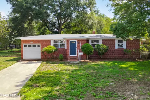 2503 Red Oak Dr, Jacksonville, FL 32211