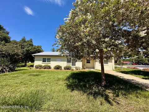 419 N Prospect St, Crescent City, FL 32112