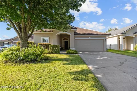 2699 Creekfront Dr, Green Cove Springs, FL 32043