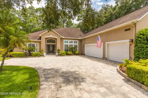 10393 Cypress Lakes Dr, Jacksonville, FL 32256
