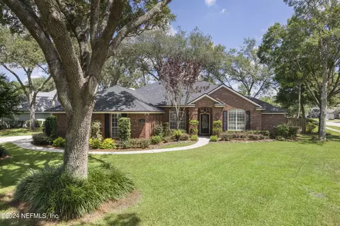 8640 Rolling Brook Ln, Jacksonville, FL 32256