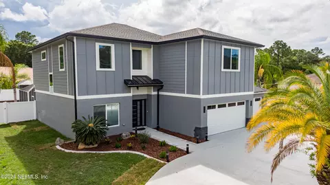 24 Princess Dolores Ln, Palm Coast, FL 32164