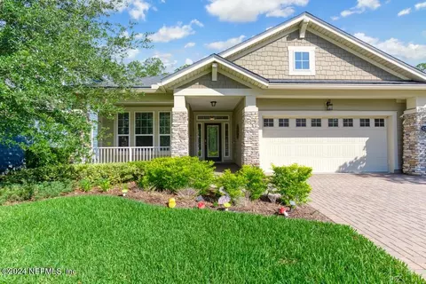 623 Aspen Leaf Dr, Jacksonville, FL 32081