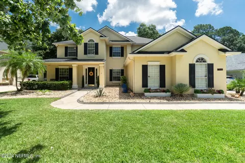 3889 Reds Gait Ln, Jacksonville, FL 32223