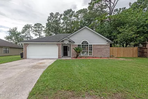 6402 Checkmate Ln, Jacksonville, FL 32244