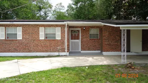 7170 Karenita Dr, Jacksonville, FL 32210