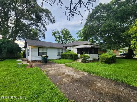 3861 Galicia Rd, Jacksonville, FL 32217