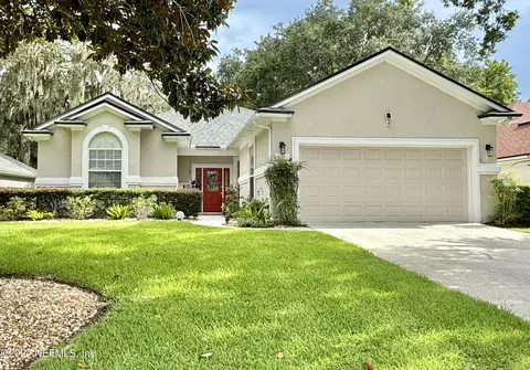 1553 Stonebriar Rd, Green Cove Springs, FL 32043