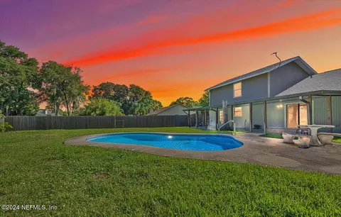 10156 Rina Dr, Jacksonville, FL 32257