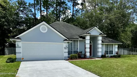 9371 Jaybird Cir E, Jacksonville, FL 32257