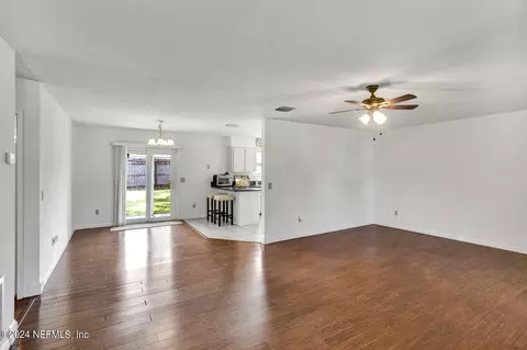 10755 Pacer Ct, Jacksonville, FL 32257