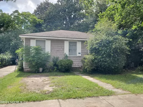 8100 Paul Jones Dr, Jacksonville, FL 32208