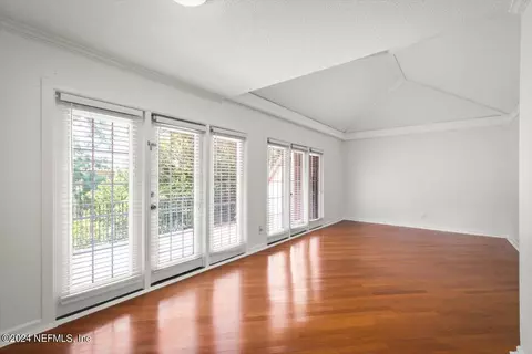 3918 La Mirada Dr N #4, Jacksonville, FL 32217