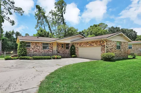 3866 Via De La Reina St, Jacksonville, FL 32217