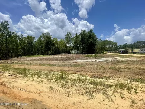 116 Warsaw St, Interlachen, FL 32148