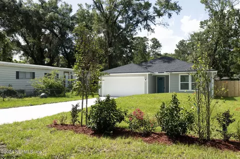 8661 Nussbaum Dr, Jacksonville, FL 32210